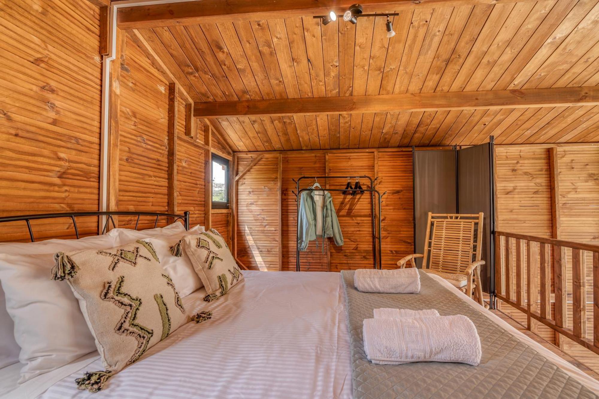 Wooden House Apartments Kalathenai Экстерьер фото