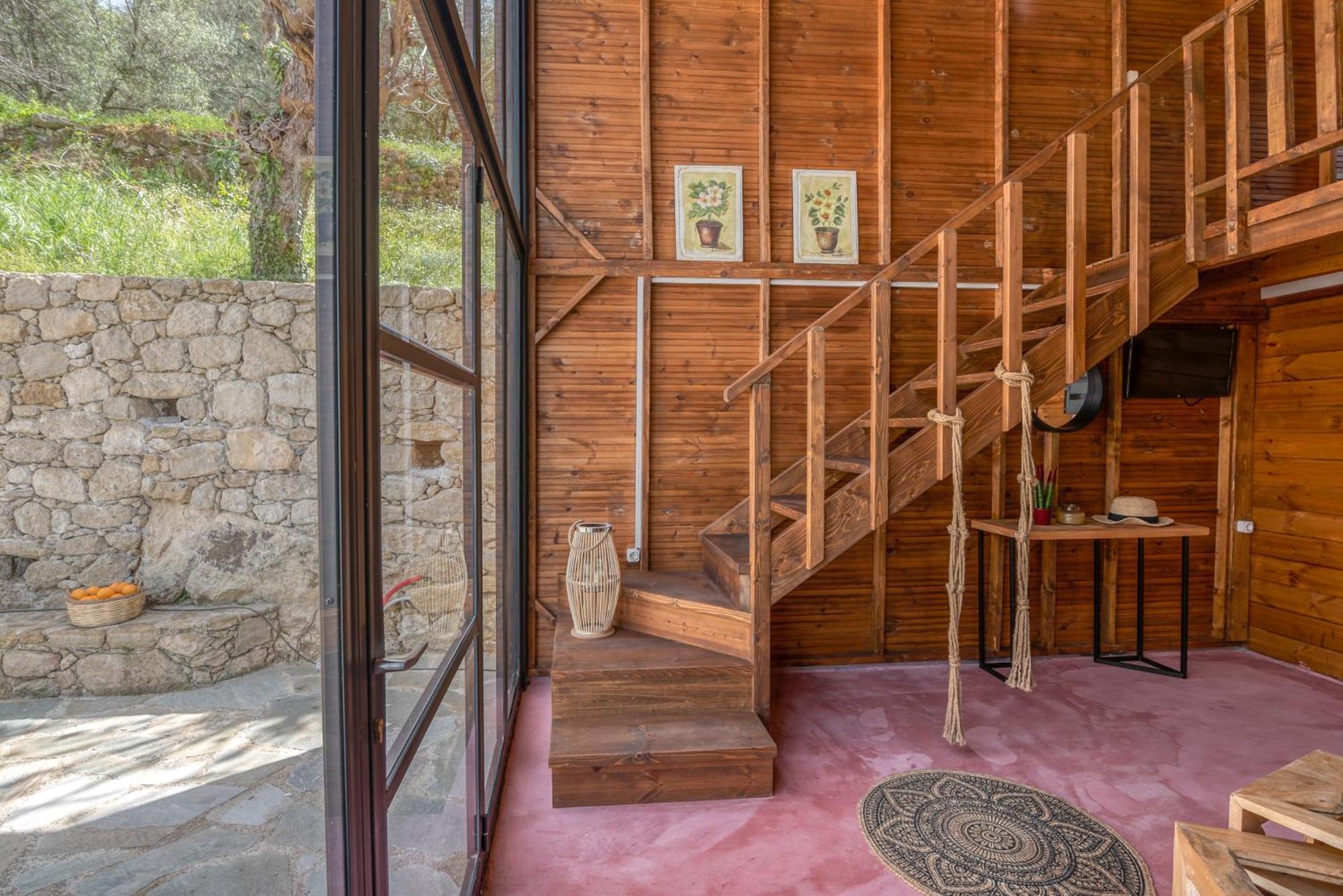 Wooden House Apartments Kalathenai Экстерьер фото